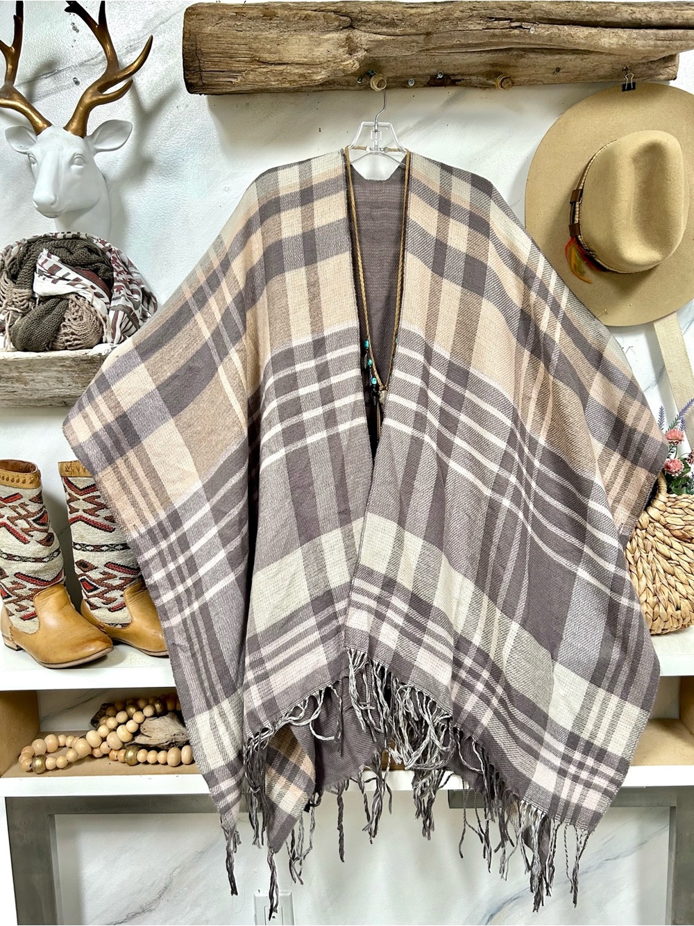 Denver Hayes grey Taupe and Cream Plaid Fringe Poncho boho Cape w cabin vibe